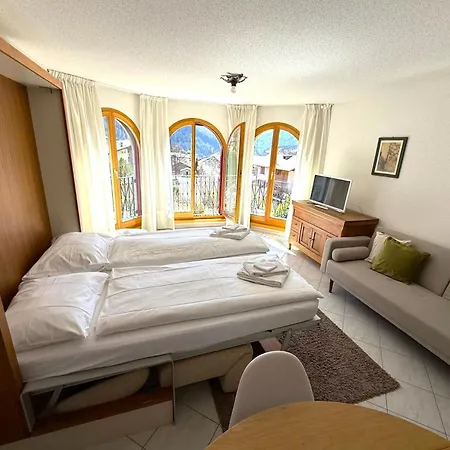 Chateau 15 Apartment