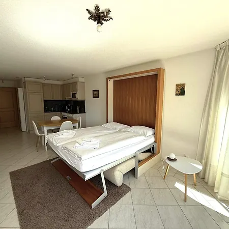 Chateau 15 Apartment *