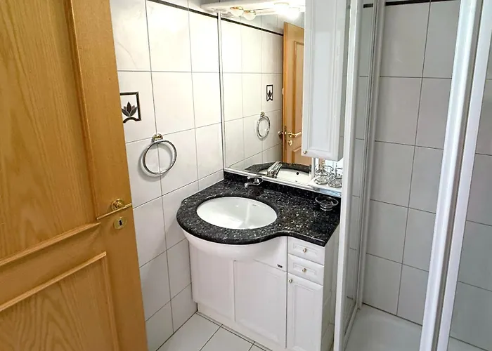 Апартаменти Chateau 15 *