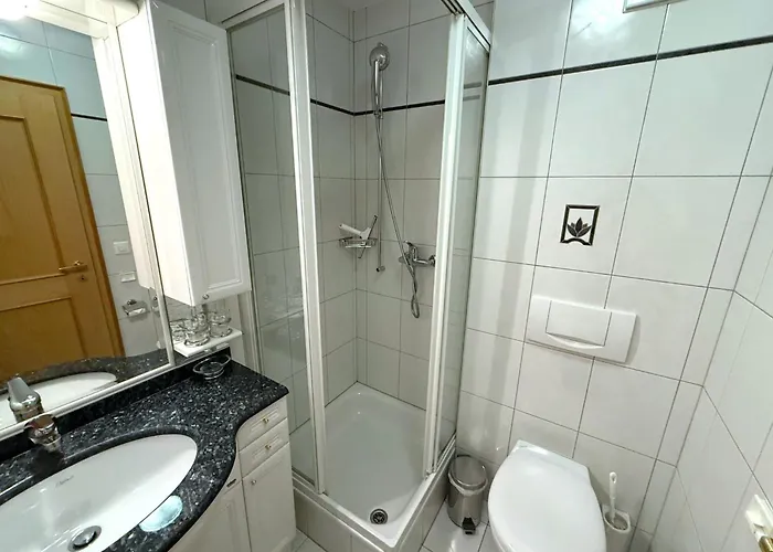 Апартаменти Chateau 15 Лейкербад