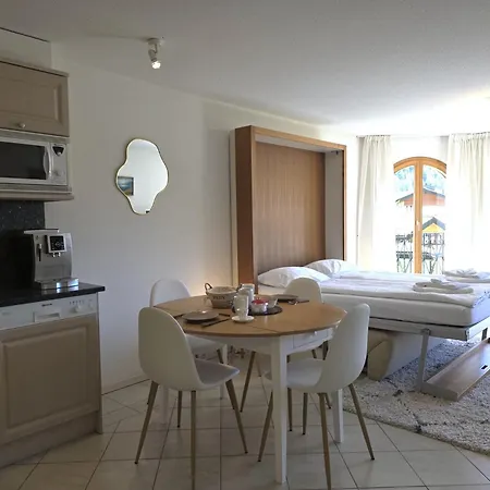 Chateau 15 *